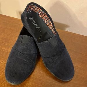 Navy, corduroy loafers*